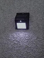 Фото светильник фасадный erafs064-04 20led 60лм с датчиком движения солнечная батарея эра б0044244