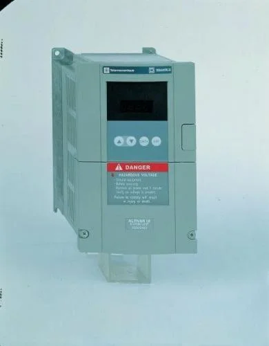 Фото комплект подключения пк к atv sche vw3a8106 Schneider Electric