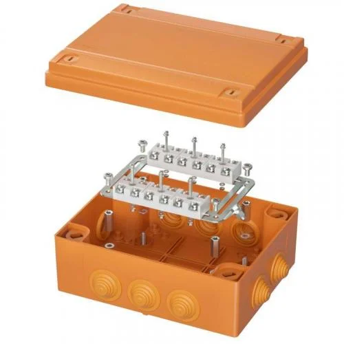 Фото коробка пластиковая fs с кабельными вводами и клеммниками ip55 240х190х90мм 12р 450v 32a 10кв.мм dkc fsk411210 DKC